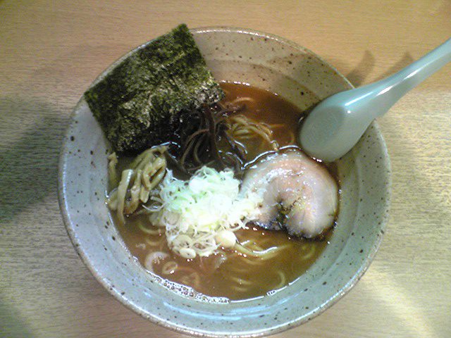 背脂醤油麺