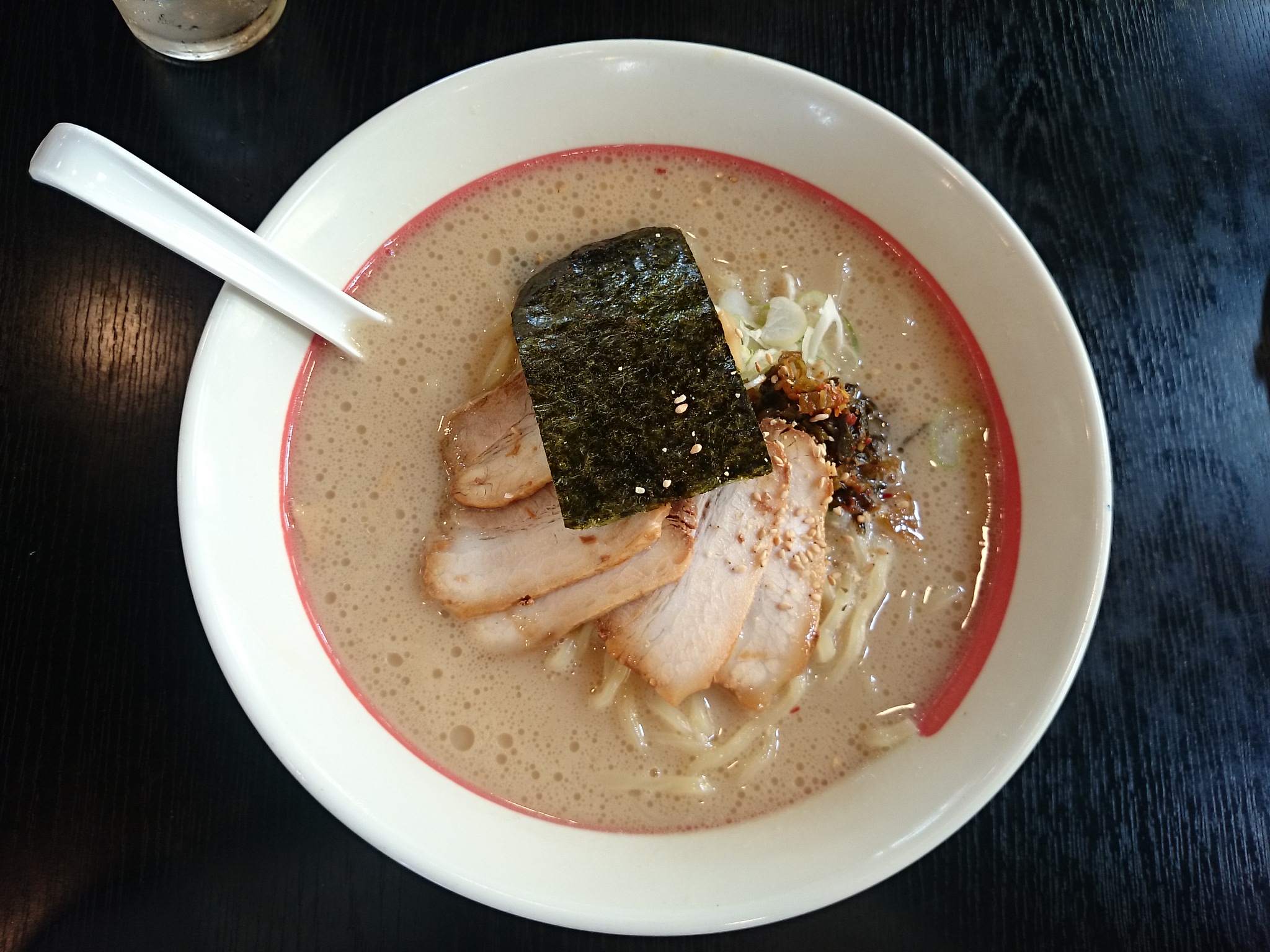 豚骨こってりチャーシューめん