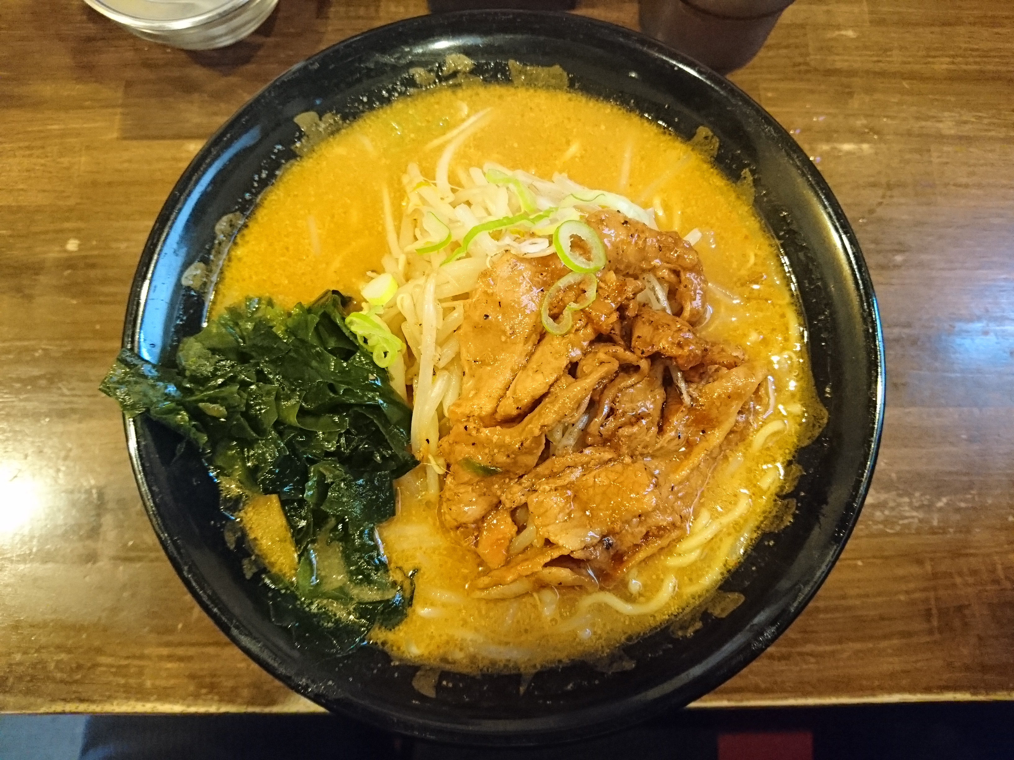 炙り豚バラマルキン味噌ラーメン