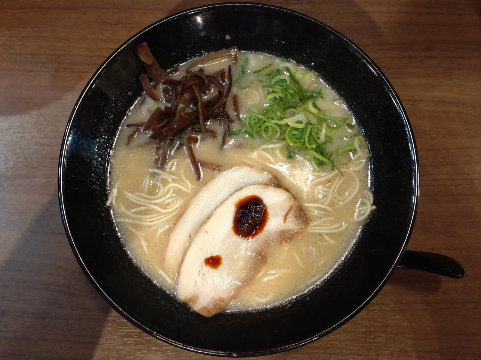 中洲屋台とんこつラーメン